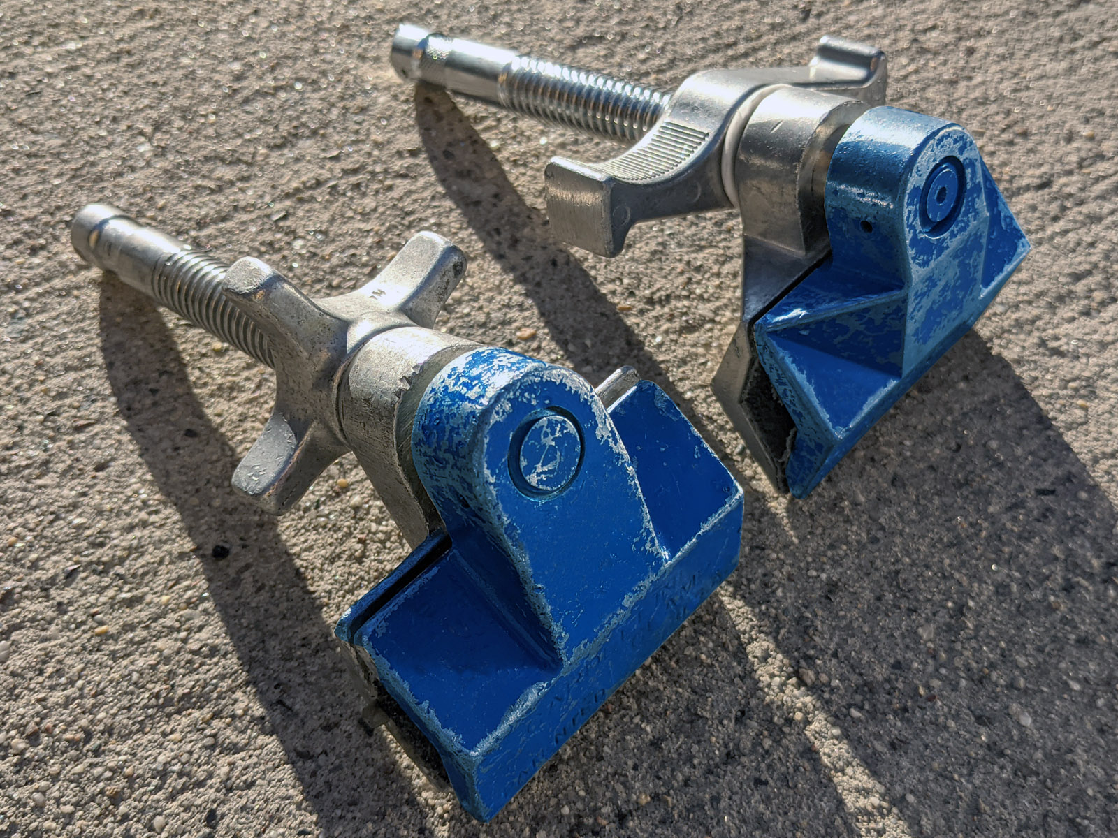 Matthelini and Cardellini Clamp