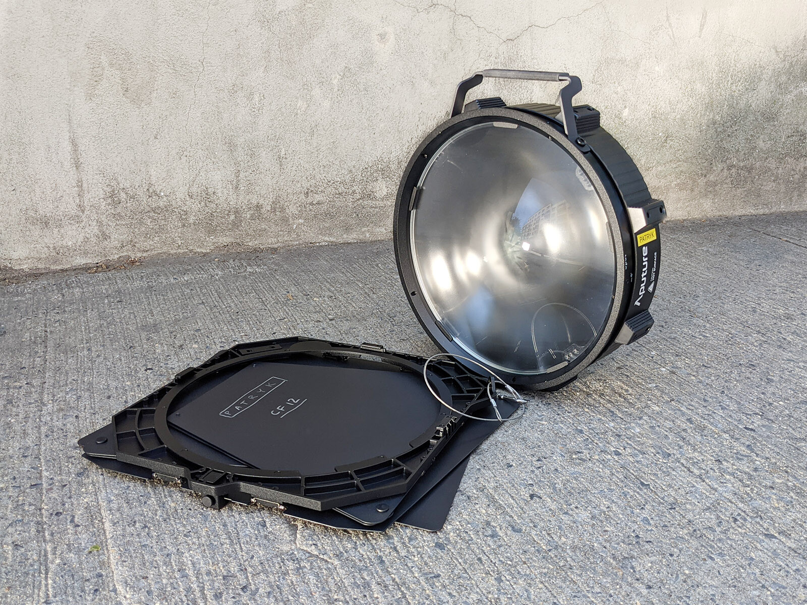 Aputure CF12 Fresnel + Barndoors